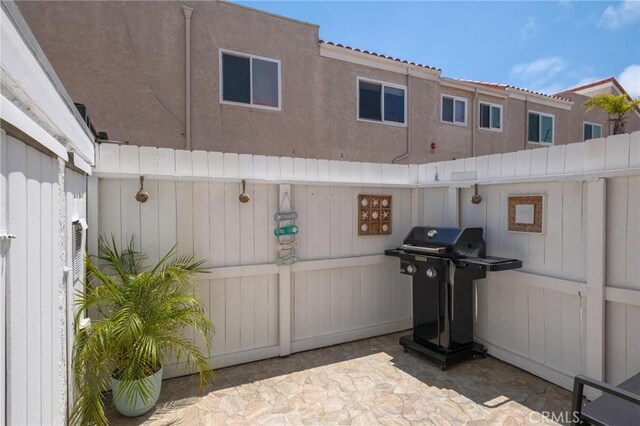 2310 Vanderbilt Ln Unit 4, Redondo Beach, CA 90278 - view of patio / terrace with area for grilling