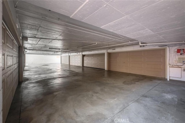 2310 Vanderbilt Ln Unit 4, Redondo Beach, CA 90278 - view of parking deck