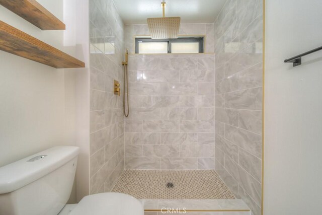 1043 Meadowview Ct, Corona, CA 92878 - full bathroom with toilet and a tile shower