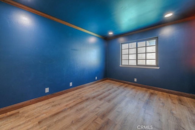 1043 Meadowview Ct, Corona, CA 92878 - unfurnished room featuring crown molding, wood finished floors, and recessed lighting