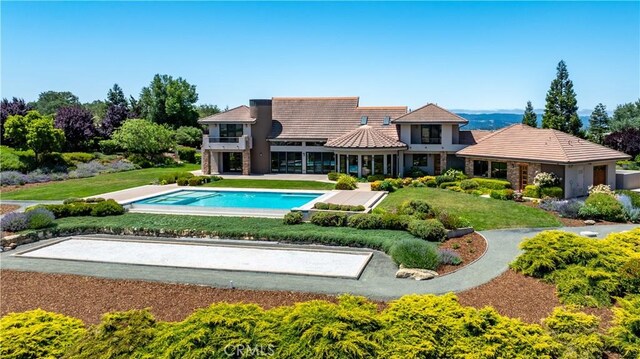 2340 Battering Rock Rd, Templeton, CA 93465 - outdoor pool featuring a yard and a patio