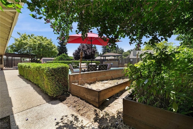 833 Saint Amant Dr, Chico, CA 95926 - view of yard