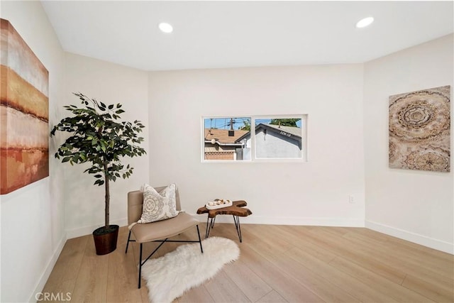 2250 Dorris Pl, Los Angeles, CA 90031 - sitting room with light wood-style floors, recessed lighting, and baseboards