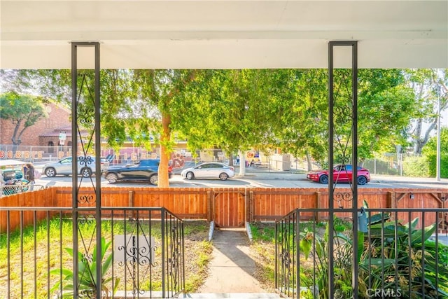 2250 Dorris Pl, Los Angeles, CA 90031 - view of patio