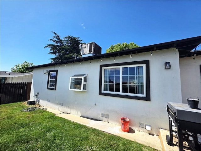 34939 Date Ave, Yucaipa, CA 92399 - back of property with crawl space