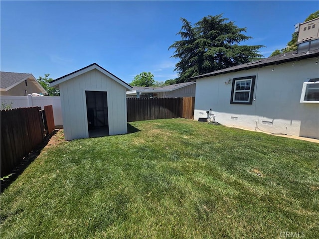 34939 Date Ave, Yucaipa, CA 92399 - fenced backyard with a storage shed