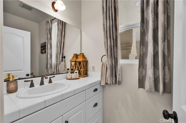 7988 Borrego Ct, Yucca Valley, CA 92284 - full bathroom with vanity