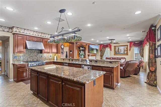 6508 Emmerton Ln, Highland, CA 92346 - photo 9