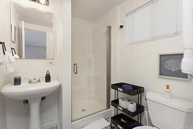 181719 Coast Blvd, Del Mar, CA 92014 - full bathroom featuring a shower stall and toilet