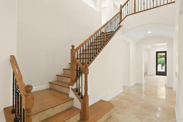 2413 Paseo, Los Gatos, Chula Vista, CA 91914 - stairs featuring arched walkways and baseboards
