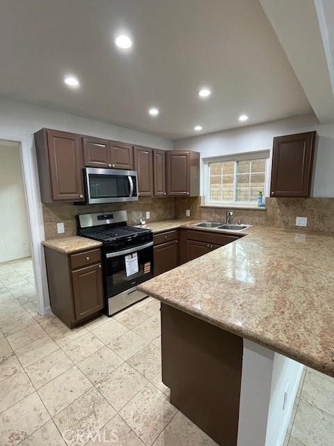 8359 Deering Ave, Canoga Park, CA 91304 - photo 9