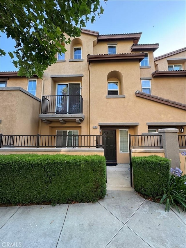 17871 Shady View Dr Unit 1107, Chino Hills, CA 91709 - view of front facade featuring stucco siding