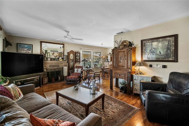 132 N Jewell Pl, Orange, CA 92868 - photo 8