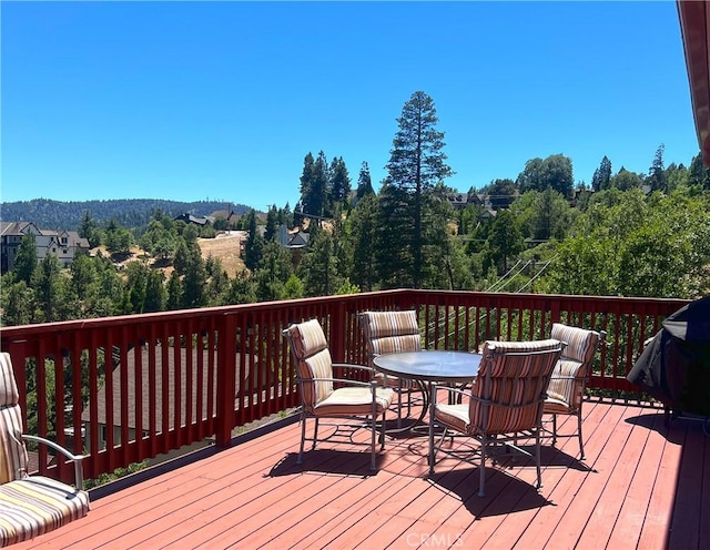 26855 Inyo Ct, Lake Arrowhead, CA 92352 - wooden terrace with outdoor dining area