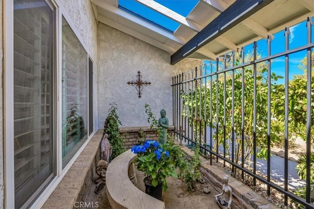 9124 Joshua Ln, Yucca Valley, CA 92284 - view of balcony