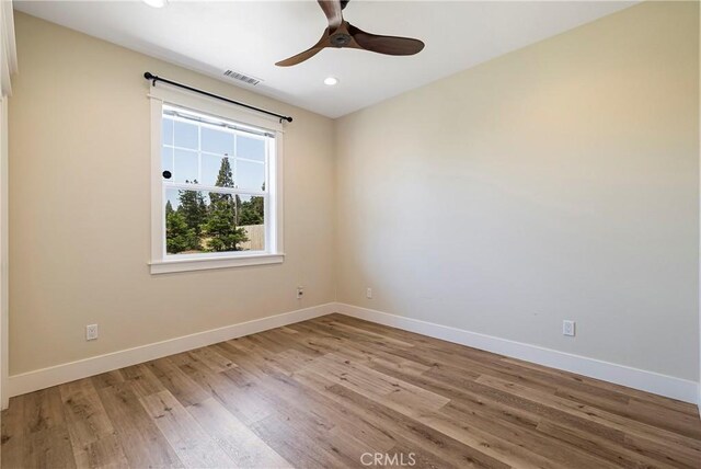 13654 Andover Dr, Magalia, CA 95954 - empty room featuring baseboards, wood finished floors, recessed lighting, and a ceiling fan