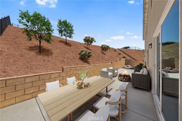 33168 Toledo Bend Ct, Winchester, CA 92596 - fenced backyard with a patio, an outdoor living space with a fire pit, and outdoor dining space