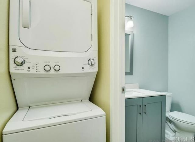 5366 Lake Murray Blvd, La Mesa, CA 91942 - laundry area featuring stacked washer / drying machine
