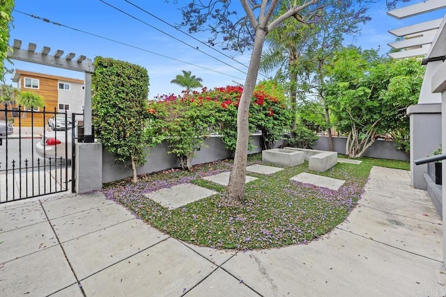 3818 Herbert St, San Diego, CA 92103 - view of yard with a gate