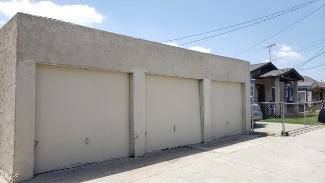 505 S Rowan Ave, Los Angeles, CA 90063 - view of detached garage