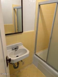 505 S Rowan Ave, Los Angeles, CA 90063 - bathroom with an enclosed shower and a sink