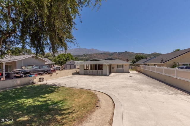 4190 Ojai Rd, Santa Paula, CA 93060 - ranch-style home with a mountain view and driveway