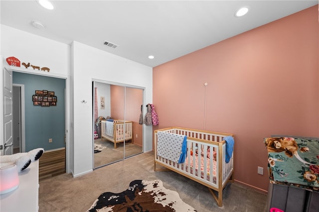 1372 Bello Pl, San Jacinto, CA 92582 - bedroom with carpet, recessed lighting, and a closet