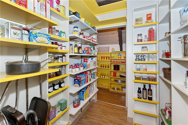 27280 Peninsula Dr, Lake Arrowhead, CA 92352 - view of pantry