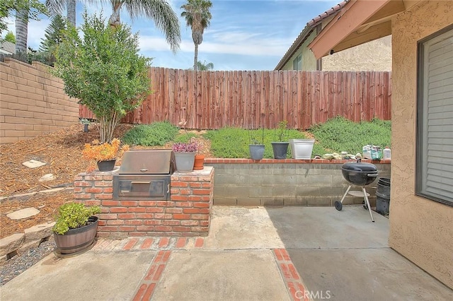 22784 Wren St, Grand Terrace, CA 92313 - fenced backyard with a patio area