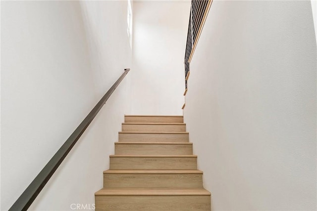 1209 W 40th Pl, Los Angeles, CA 90037 - view of stairway