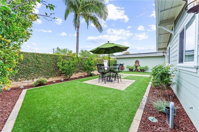 249 Loyola Rd, Costa Mesa, CA 92626 - view of yard featuring a patio area