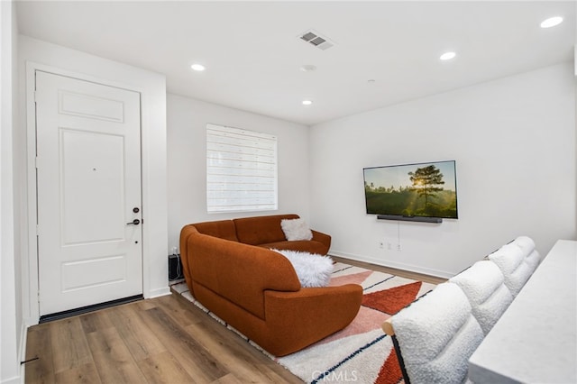 39376 Corvina Ln, Temecula, CA 92591 - living area with wood finished floors and recessed lighting