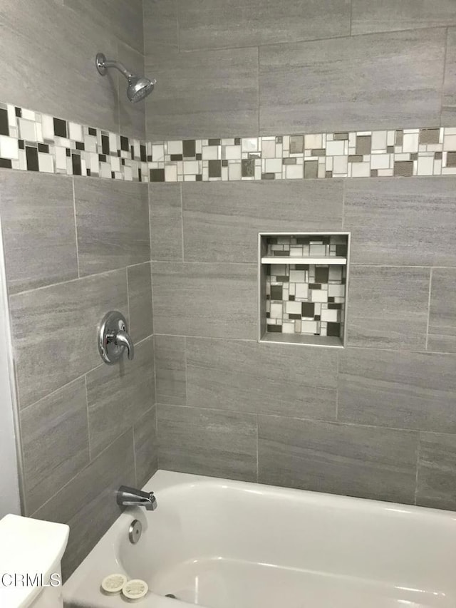 1350 Elder St, Oxnard, CA 93036 - full bath with bathtub / shower combination and toilet
