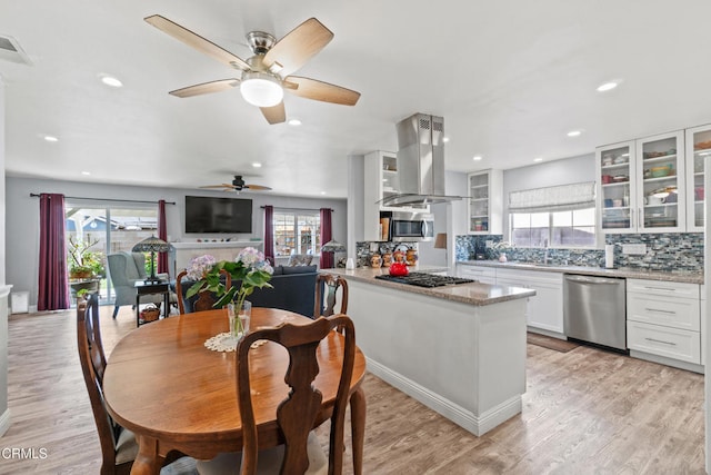 1350 Elder St, Oxnard, CA 93036 - dining room with ceiling fan, light wood-style floors, and recessed lighting