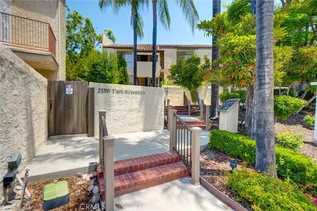 23391 Park Sorrento Unit 62, Calabasas, CA 91302 - view of gate