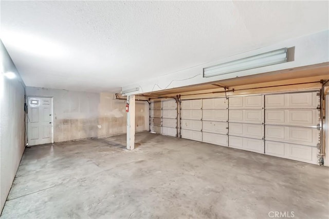 3065 Sabre St, Rosamond, CA 93560 - view of garage