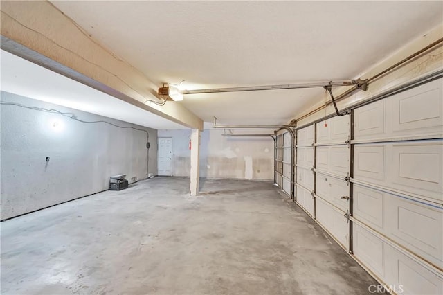 3065 Sabre St, Rosamond, CA 93560 - garage with a garage door opener