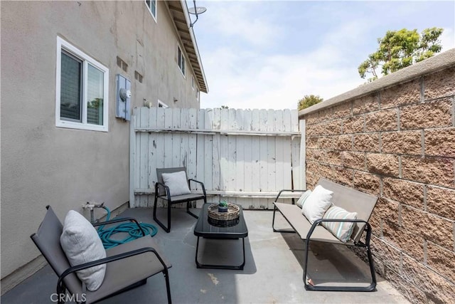 19847 Coventry Ln, Huntington Beach, CA 92646 - view of patio with an outdoor hangout area