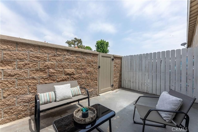 19847 Coventry Ln, Huntington Beach, CA 92646 - fenced backyard with a patio area