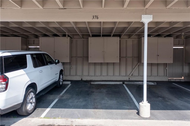 19847 Coventry Ln, Huntington Beach, CA 92646 - view of garage