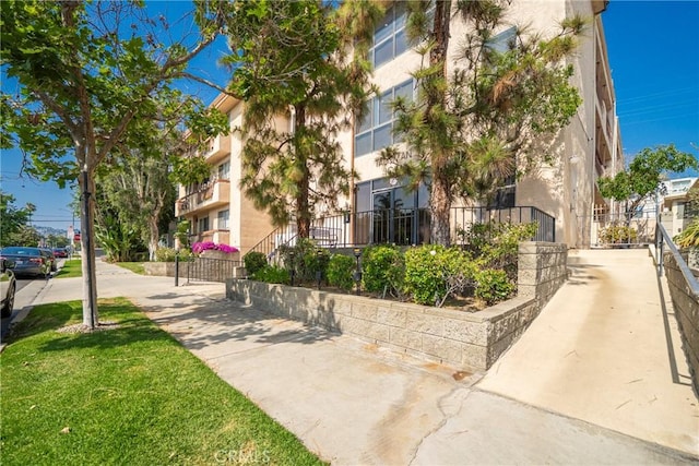 104 S Hayworth Ave Unit 204, Los Angeles, CA 90048 - photo 26