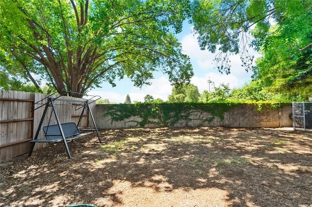 258 Vail Dr, Chico, CA 95973 - view of fenced backyard