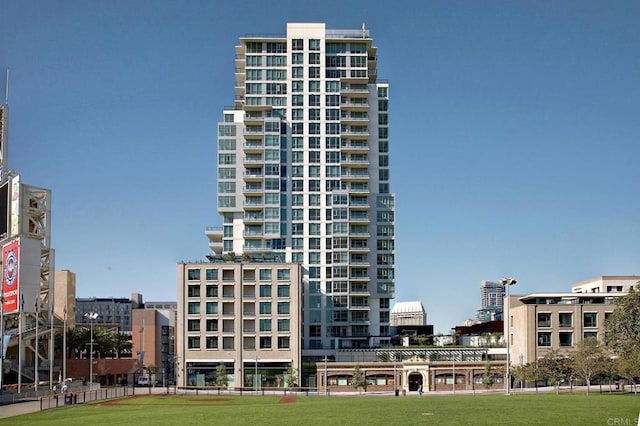 325 7th Unit 1501, San Diego, CA 92101 - view of property with a view of city