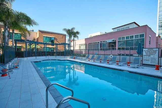 325 7th Unit 1501, San Diego, CA 92101 - view of community pool