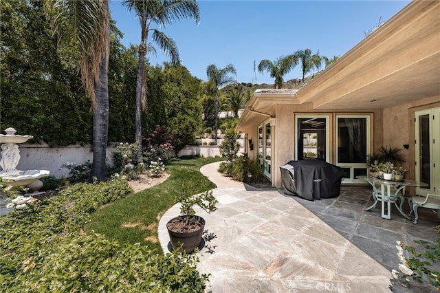 8790 King Ranch Rd, Rancho Cucamonga, CA 91701 - view of yard with a patio area