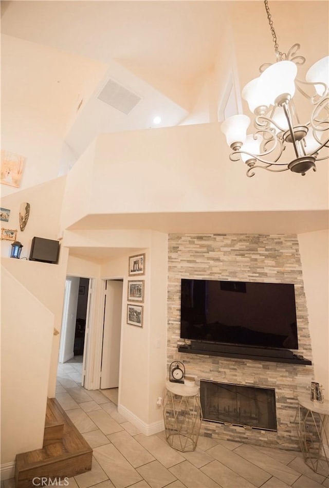 136541/2 Dronfield Ave, Sylmar, CA 91342 - detailed view of a chandelier