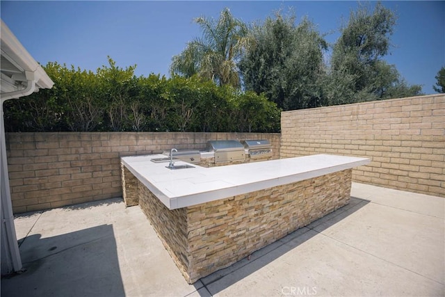 136541/2 Dronfield Ave, Sylmar, CA 91342 - view of patio featuring a sink