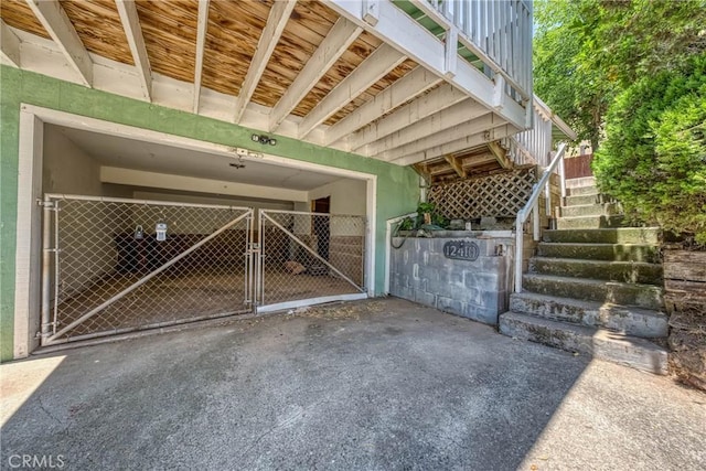 12410 Lakeview Dr, Clearlake Oaks, CA 95423 - garage with a gate