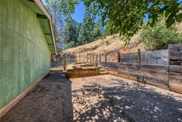 12410 Lakeview Dr, Clearlake Oaks, CA 95423 - view of yard with a patio