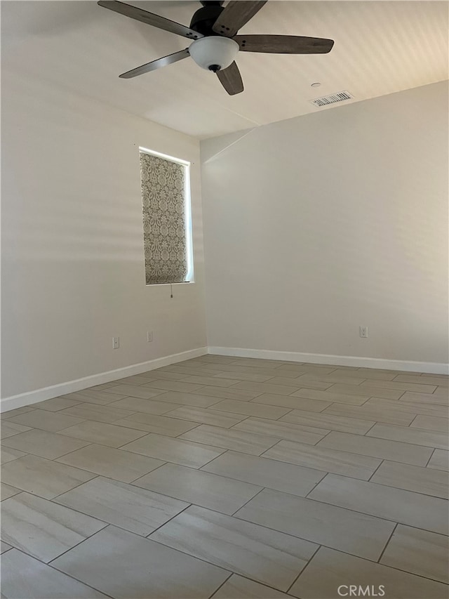 7448 Del Rio Vis, Yucca Valley, CA 92284 - unfurnished room with a ceiling fan and baseboards